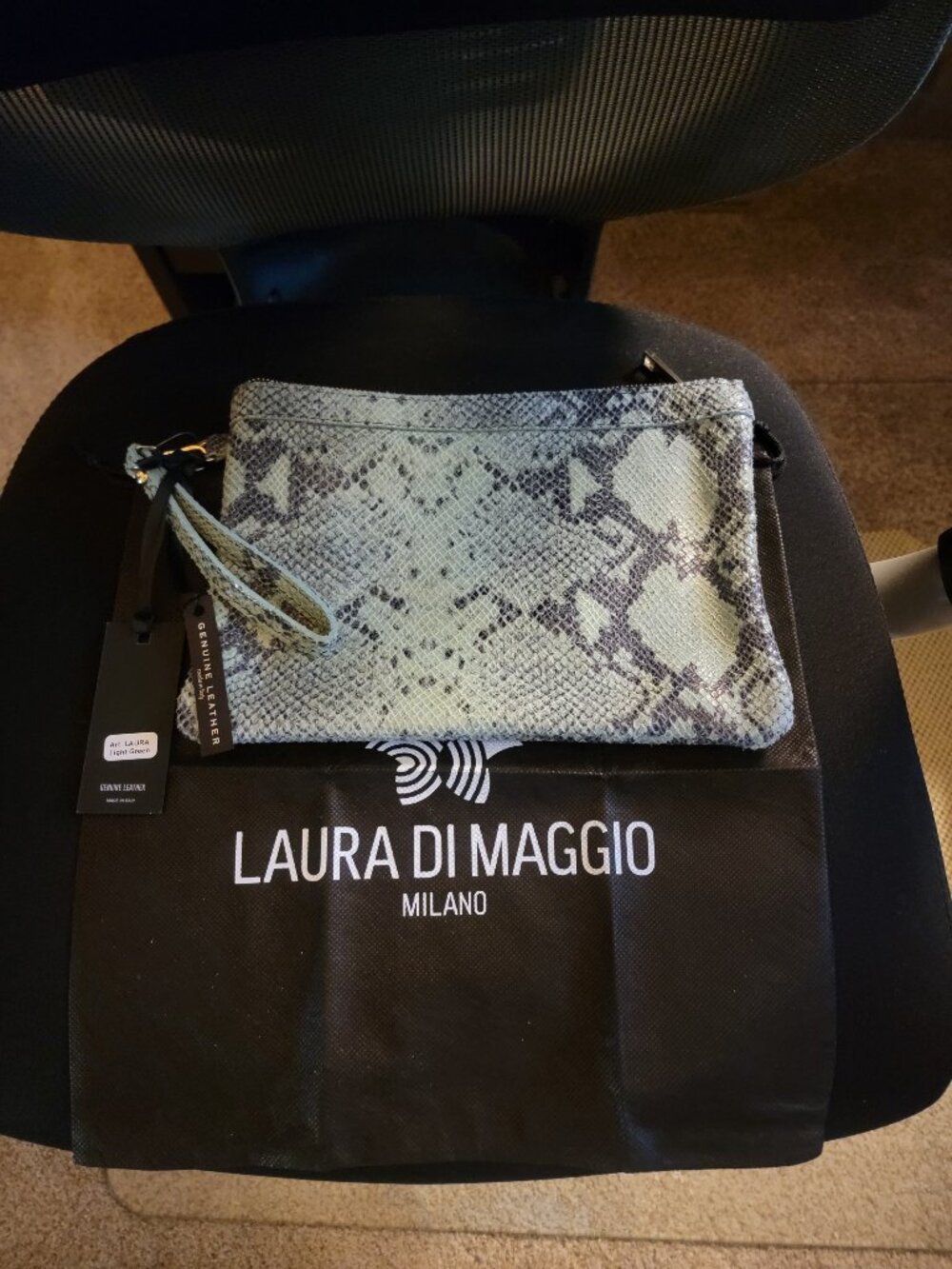 NWT! Laura Di Maggio Milano Genuine Leather Clutch Light Green Snake Print